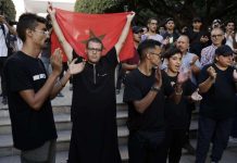 عائلات “جيل زد” تطالب بإطلاق سراح معتقلي الحراك عائلات "جيل زد" تطالب بإطلاق سراح معتقلي الحراك