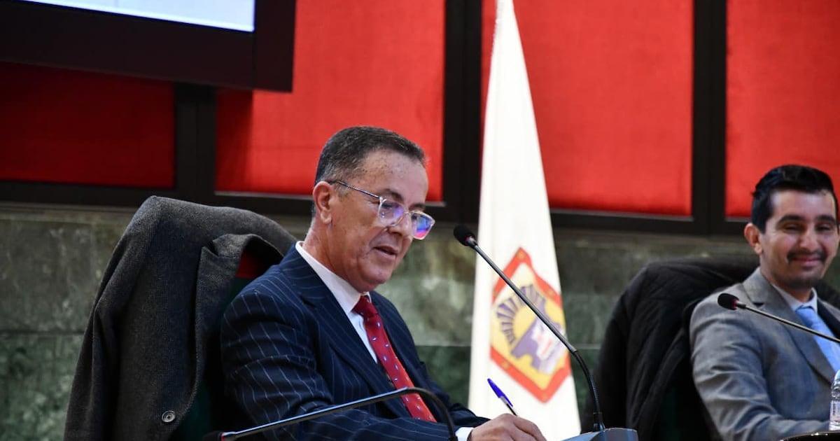 ملتمس لإقالة أعضاء يتغيبون عن دورات مقاطعة بطنجة ملتمس لإقالة أعضاء يتغيبون عن دورات مقاطعة بطنجة