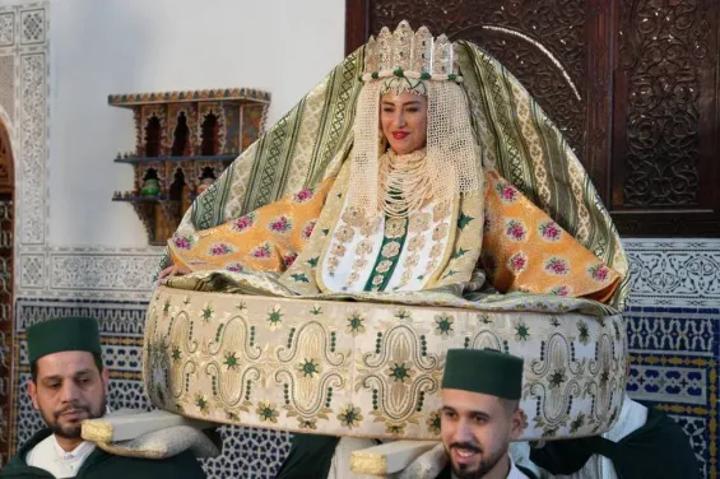 الكنوز المغربية: الرقصات والقفطان في اليونسكو الكنوز المغربية: الرقصات والقفطان في اليونسكو