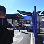 ترحيل مغربي من سبتة بعد إدانته بالسرقة وإحداث إصابات ترحيل مغربي من سبتة بعد إدانته بالسرقة وإحداث إصابات