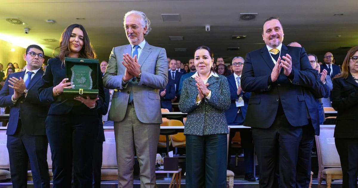 الأميرة للا أسماء تترأس افتتاح مؤتمر زراعة قوقعة الأذن الأميرة للا أسماء تترأس افتتاح مؤتمر زراعة قوقعة الأذن