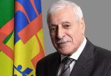 مسؤولون مغاربة وحضور حفل استقلال منطقة القبائل مسؤولون مغاربة وحضور حفل استقلال منطقة القبائل