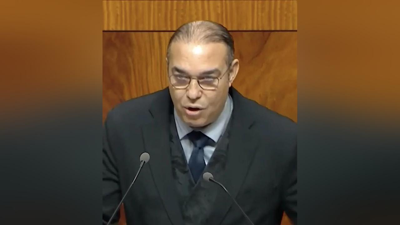 محمد أوزين ينتقد فراقشية الصحافة أمام أخنوش في مجلس النواب محمد أوزين ينتقد فراقشية الصحافة أمام أخنوش في مجلس النواب