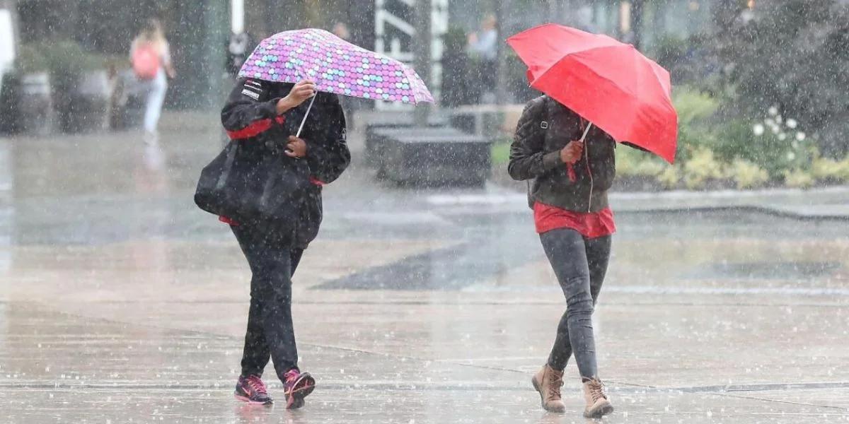 تساقطات ثلجية ومطرية ورياح قوية بالمغرب اليوم تساقطات ثلجية ومطرية ورياح قوية بالمغرب اليوم