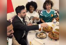 أول عمدة مسلم لنيويورك يزور مطعمًا مغربيًا أول عمدة مسلم لنيويورك يزور مطعمًا مغربيًا