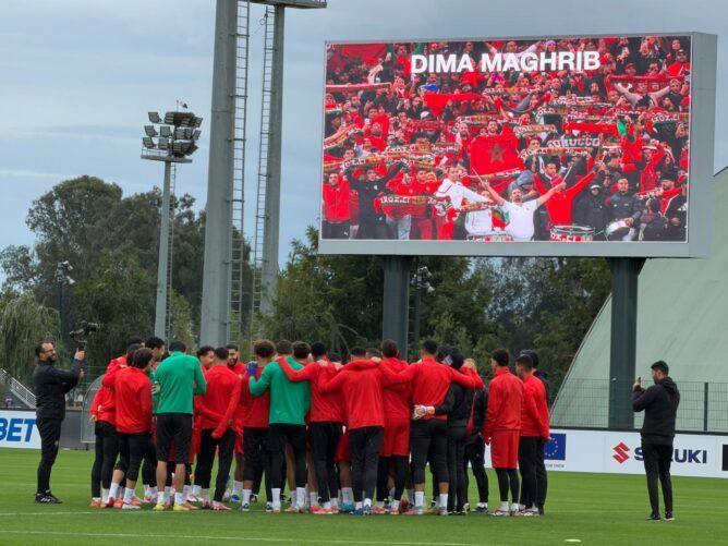 قبل لقاء تنزانيا.. معنويات عالية في معسكر المنتخب المغربي قبل لقاء تنزانيا.. معنويات عالية في معسكر المنتخب المغربي
