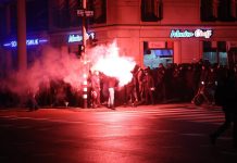 هزيمة المغرب أمام السنغال تشعل اضطرابات في هولندا هزيمة المغرب أمام السنغال في نهائي كأس إفريقيا تشعل اضطرابات بعدة مدن هولندية