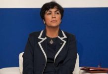 الاقتصاد المغربي يحقق نمواً بـ3,7% وتراجع في التضخم وعجز الميزانية الاقتصاد المغربي يحقق نمواً بـ3,7% وتراجع في التضخم وعجز الميزانية