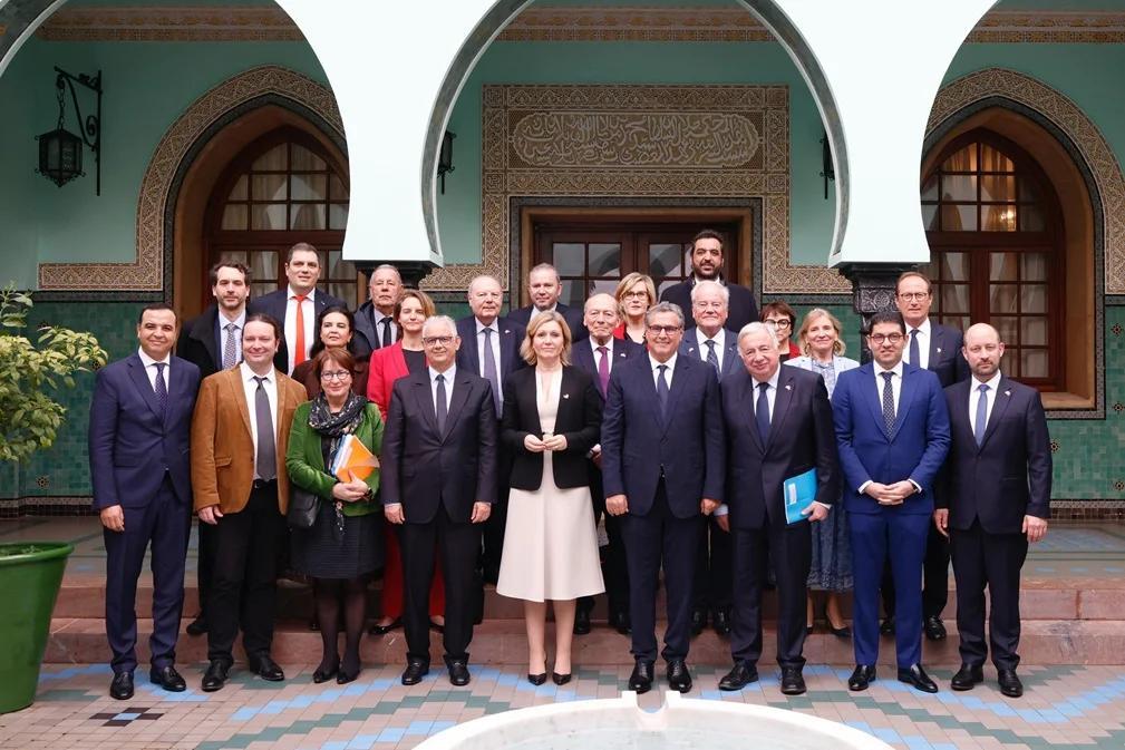 أخنوش يستقبل وفدا برلمانيا فرنسيا بقيادة رئيسة الجمعية الوطنية ورئيس مجلس الشيوخ أخنوش يستقبل وفدا برلمانيا فرنسيا بقيادة رئيسة الجمعية الوطنية ورئيس مجلس الشيوخ