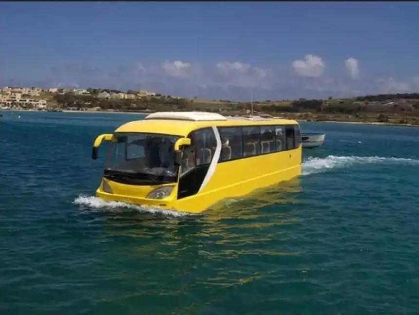 حلم الحافلات البرمائية يتبخر بعد إلغاء صفقة بمليارين حلم الحافلات البرمائية يتبخر بعد إلغاء صفقة بمليارين