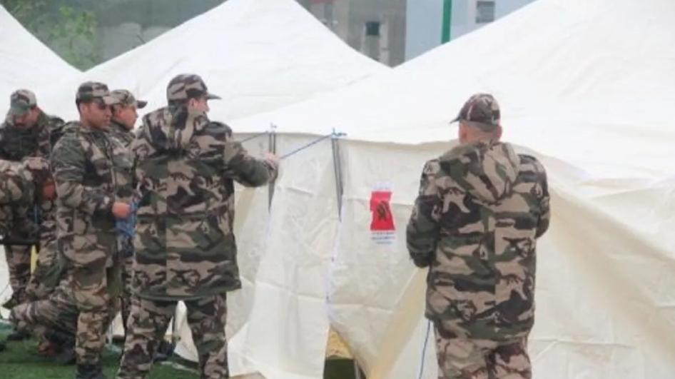 المغرب ينشر قوات الجيش للمساعدة في إجلاء الآلاف بسبب الفيضانات المغرب ينشر قوات الجيش للمساعدة في إجلاء الآلاف بسبب الفيضانات