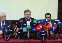 الزياني: نقباء المحامين يهددون باستقالة جماعية الزياني: نقباء المحامين يهددون باستقالة جماعية