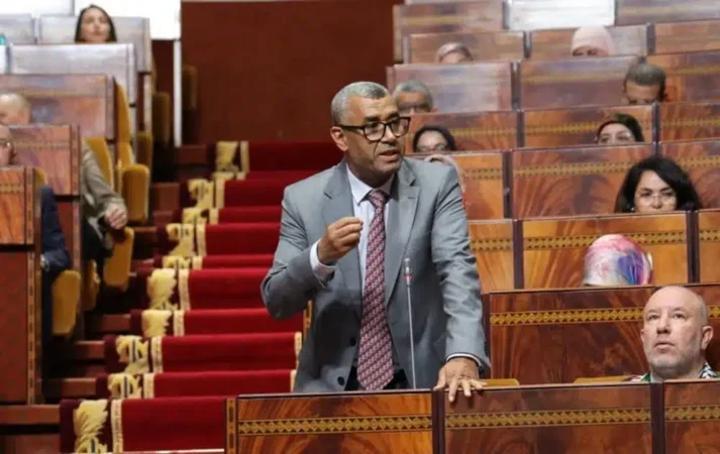 نجاح الوساطة البرلمانية في إنهاء أزمة قانون المحاماة نجاح الوساطة البرلمانية في إنهاء أزمة قانون المحاماة