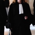 هيئة المحامين تعلق الإضراب بعد لقاء مع أخنوش بعيدا عن وزير العدل هيئة المحامين تعلق الإضراب بعد لقاء مع أخنوش بعيدا عن وزير العدل