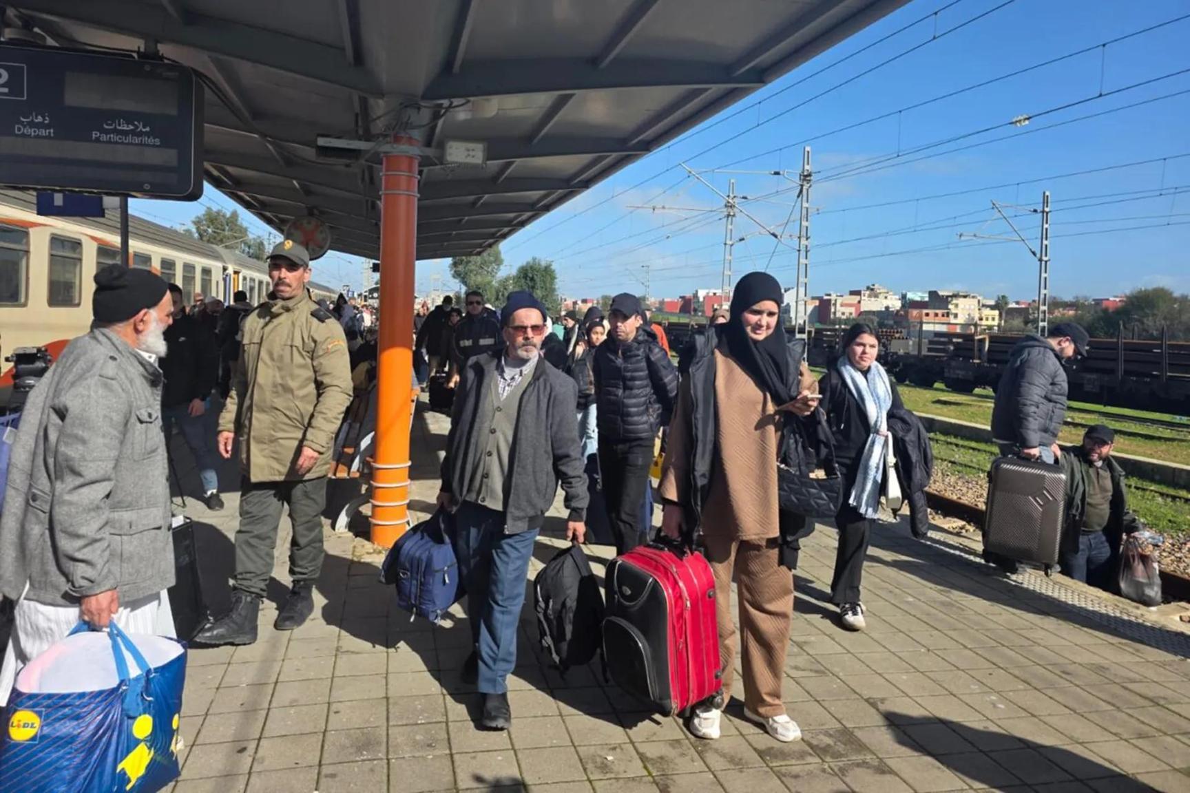 عودة تدريجية لمتضرري الفيضانات بالمغرب عودة تدريجية لمتضرري الفيضانات بالمغرب