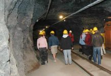 وزارة الانتقال الطاقي تطلق أضخم منافسة لاستغلال 361 موقعا منجميا بتافيلالت وفكيك وزارة الانتقال الطاقي تطلق أضخم منافسة لاستغلال 361 موقعا منجميا بتافيلالت وفكيك