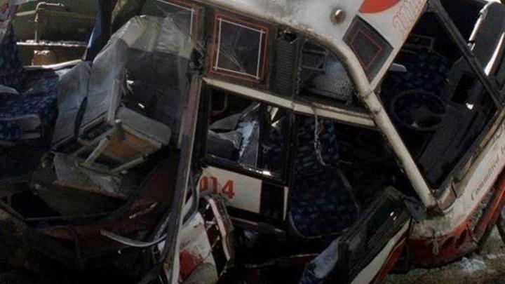 مصرع 4 من من عناصر الشرطية وإصابة 26 آخرين في حادث سير مصرع 4 من من عناصر الشرطية وإصابة 26 آخرين في حادث سير