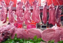 أسعار اللحوم الحمراء تواصل الضغط على القدرة الشرائية أسعار اللحوم الحمراء تواصل الضغط على القدرة الشرائية