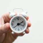 دراسة تبرز تأثير الساعة الإضافية على النوم والرفاه الصحي بالمغرب دراسة تبرز تأثير الساعة الإضافية على النوم والرفاه الصحي بالمغرب