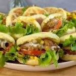 البطبوط المعمّر مائدة إفطار مغربية عصرية البطبوط المعمّر مائدة إفطار مغربية عصرية