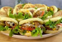 البطبوط المعمّر مائدة إفطار مغربية عصرية البطبوط المعمّر مائدة إفطار مغربية عصرية