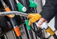 مطالبات لرئيس الحكومة بالتدخل لضبط سوق المحروقات مطالبات لرئيس الحكومة بالتدخل لضبط سوق المحروقات