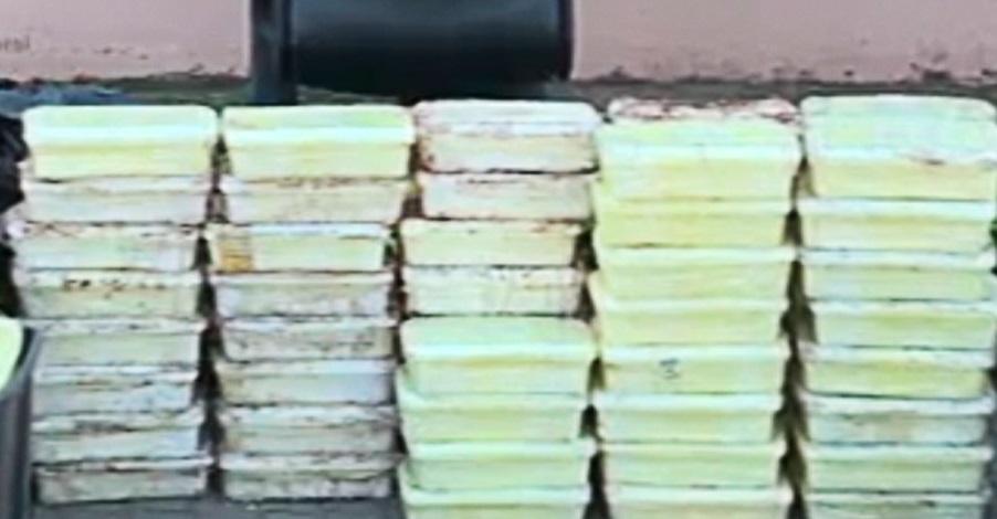 Police seizes 400 kg of methamphetamine in Bairro Fomento, Matola Police seizes 400 kg of methamphetamine in Bairro Fomento, Matola