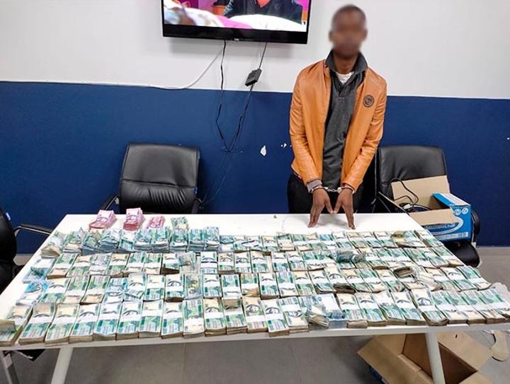 More than 2MLN MZN in cash seized in Maputo; links to Quelimane bank under investigation – Carta More than 2MLN MZN in cash seized in Maputo; links to Quelimane bank under investigation – Carta