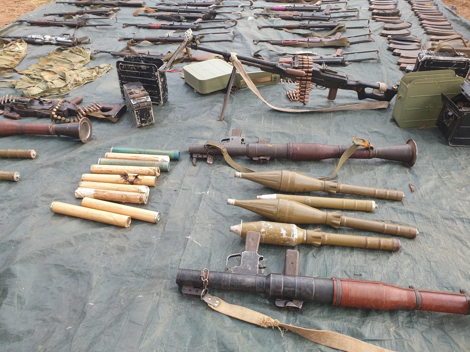 Mozambique: Documents and equipment captured from terrorists – AIM Mozambique: Documents and equipment captured from terrorists – AIM