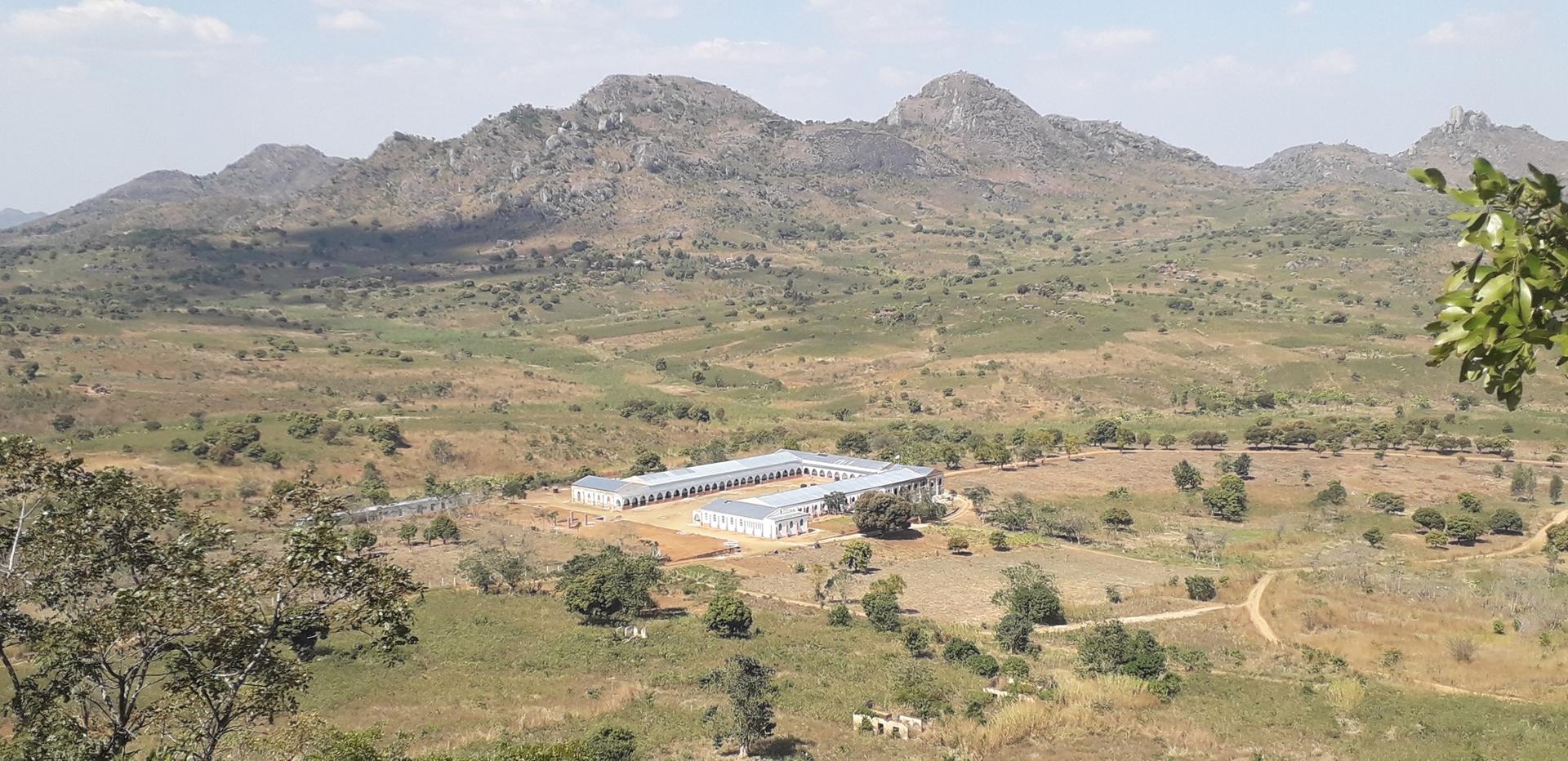 Mozambique: The Farm of Hope opens, in Tete’s former Zóbuè seminary Mozambique: The Farm of Hope opens, in Tete’s former Zóbuè seminary