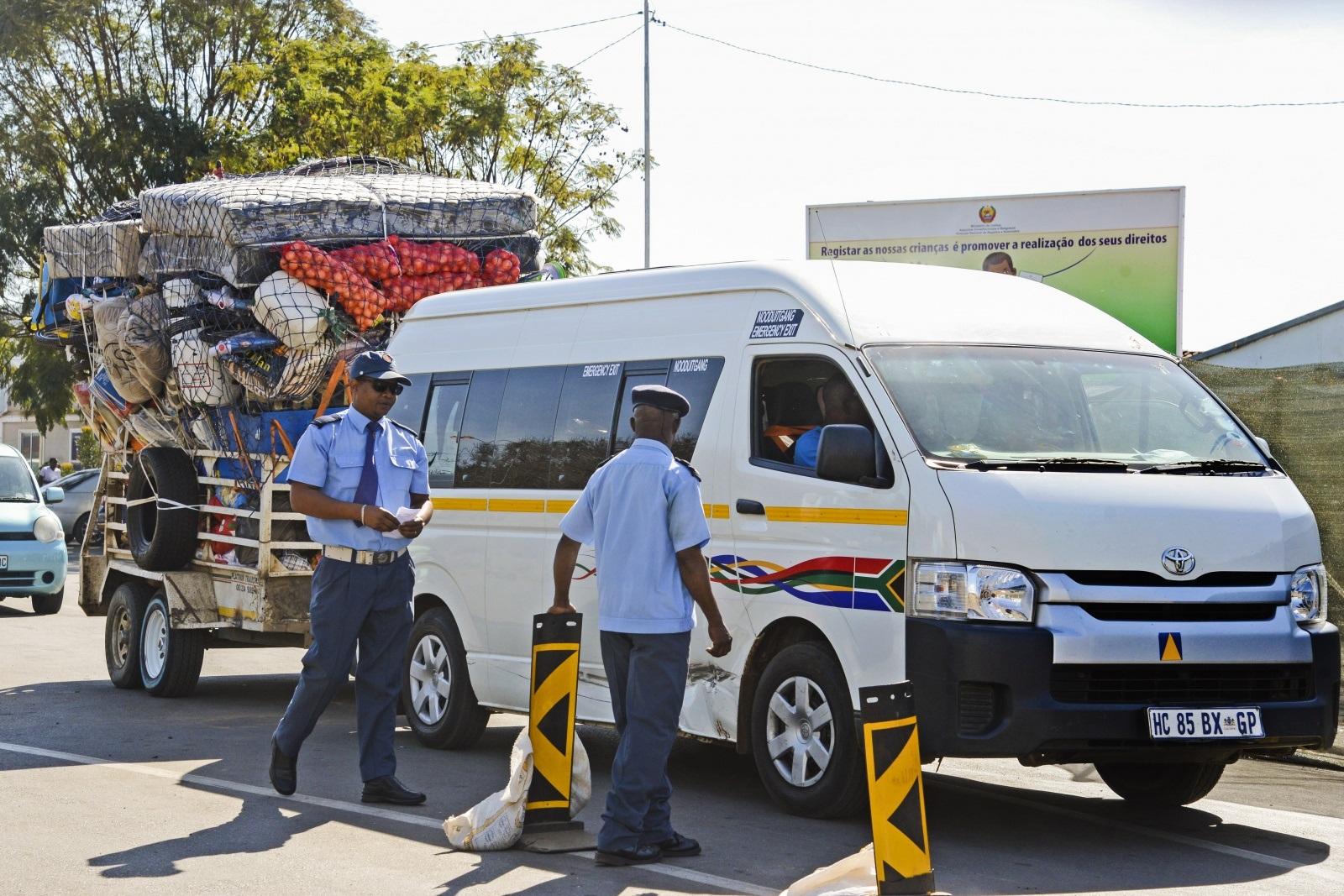 Mozambique: Cross-border movement between 27 November and 3 December grows 40% compared to 2020 – Lusa Mozambique: Cross-border movement between 27 November and 3 December grows 40% compared to 2020 – Lusa