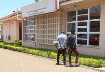 SERNIC arrests two who held judge hostage in Manhiça Mozambique: SERNIC arrests two who held judge hostage in Manhiça – Watch