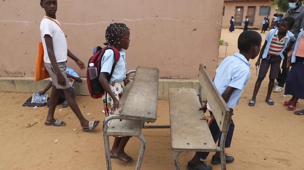 Mozambique: At least eight teachers killed, 120K pupils affected by conflict in Cabo Delgado in 2021 – government Mozambique: At least eight teachers killed, 120K pupils affected by conflict in Cabo Delgado in 2021 – government