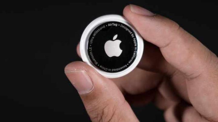 Apple unveils new safety tips for AirTags Apple unveils new safety tips for AirTags