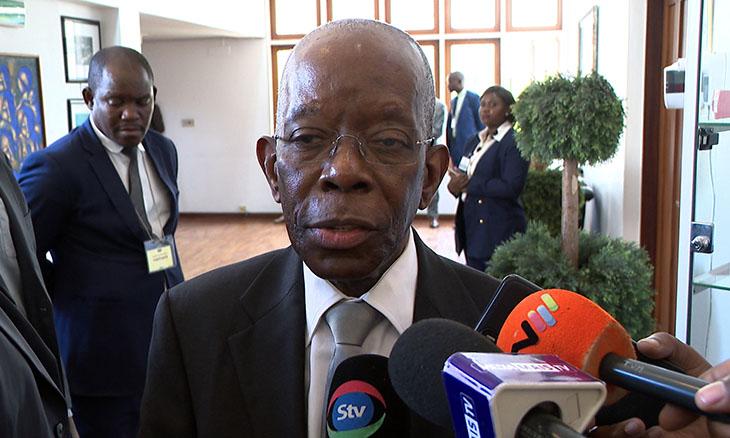 Prime Minister downplays threats of credit cards suspension Prime Minister downplays threats of credit cards suspension