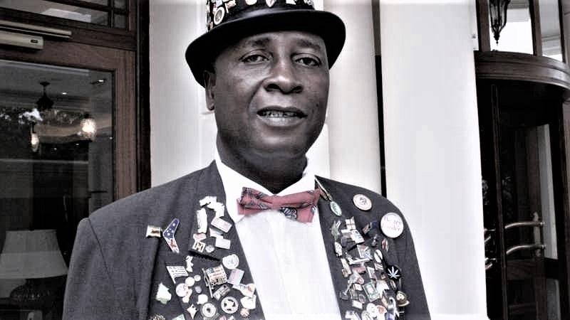 In memory of Luís Nhaca, golf champion of Mozambique and the best doorman in Africa In memory of Luís Nhaca, golf champion of Mozambique and the best doorman in Africa