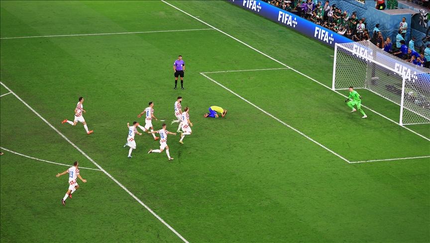 Croatia beat Brazil 4-2 on penalties to qualify for World Cup semifinals Croatia beat Brazil 4-2 on penalties to qualify for World Cup semifinals