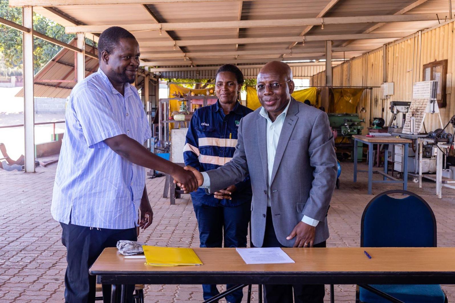 Sasol hands over vocational training facilities to Estrela do Mar School in Inhassoro Sasol hands over vocational training facilities to Estrela do Mar School in Inhassoro