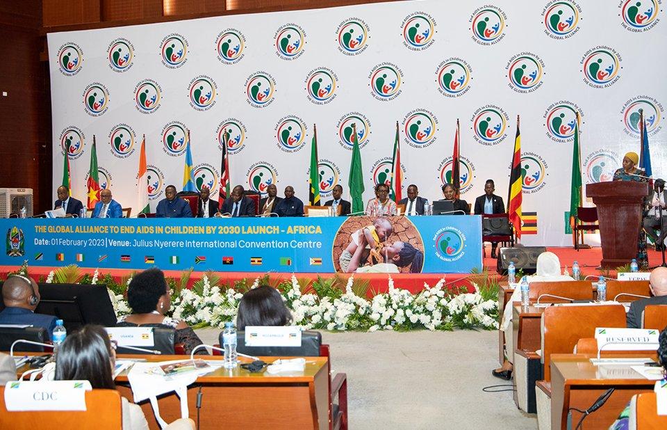 12 African nations, Mozambique included, commit to ending AIDS in children by 2030 12 African nations, Mozambique included, commit to ending AIDS in children by 2030