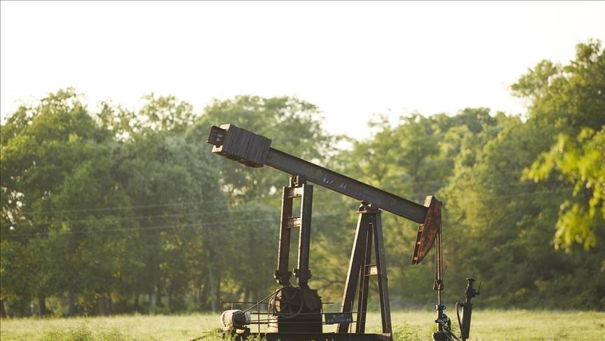 Oil down amid US Fed’s rate hike decision, pending China data release Oil down amid US Fed’s rate hike decision, pending China data release
