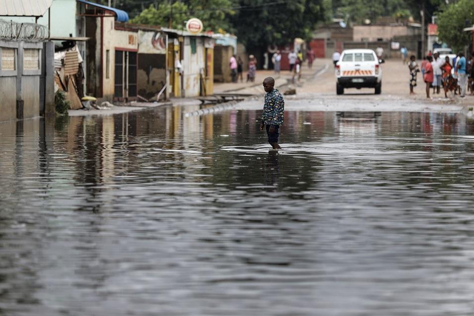 Floods cause a “nightmare” night in Maputo Floods cause a “nightmare” night in Maputo