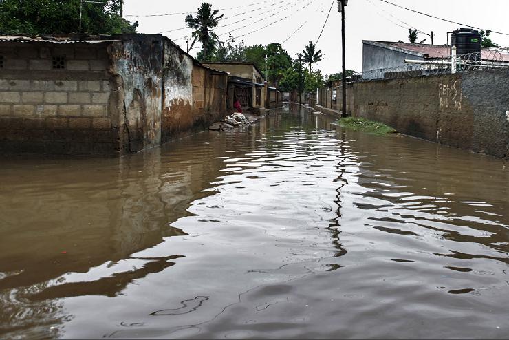 Heavy rainfall, flooding in Maputo region affects 14,000 people ...