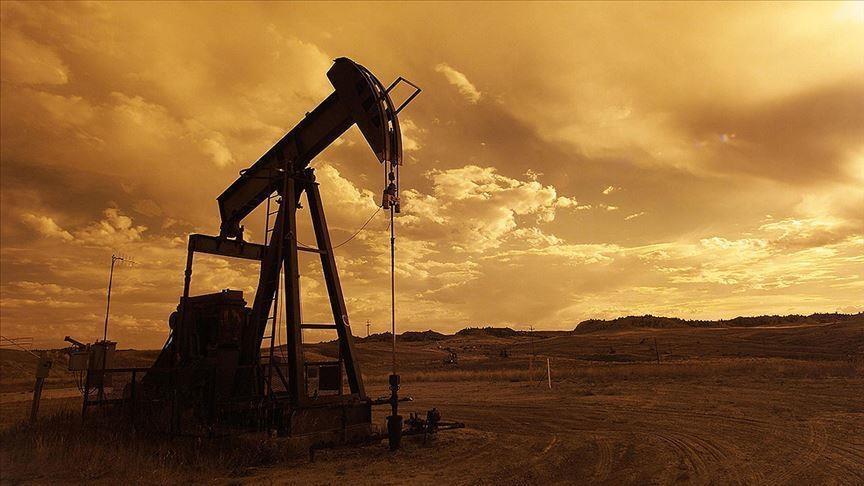 Oil extends losses on lingering US Fed rate hike fears Oil extends losses on lingering US Fed rate hike fears
