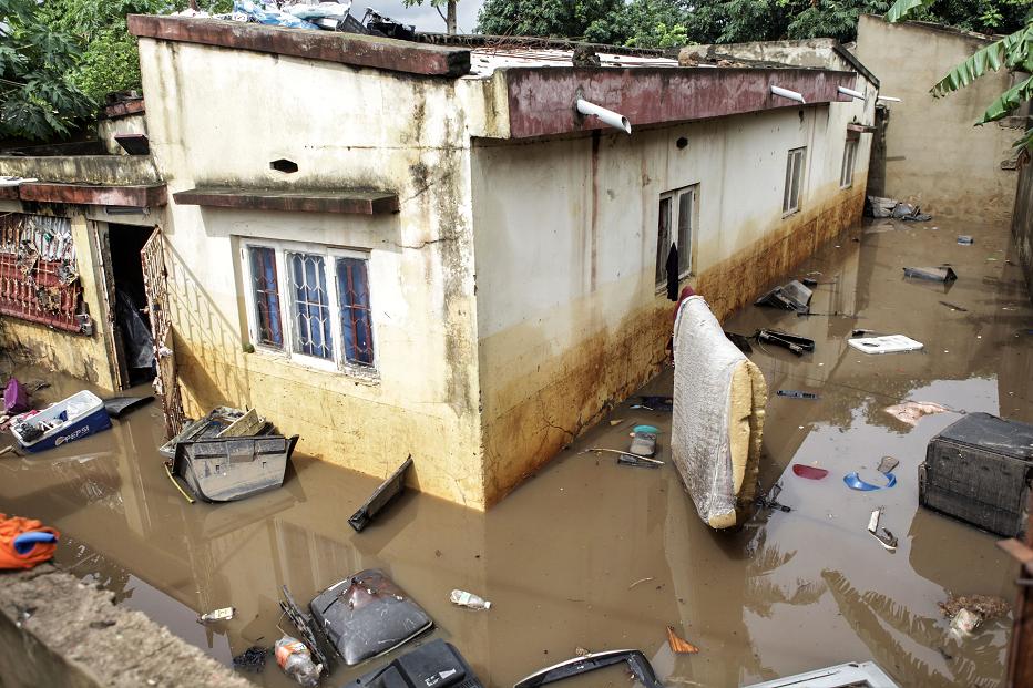 Residents demand new sanitation policy to combat annual Maputo floods ...