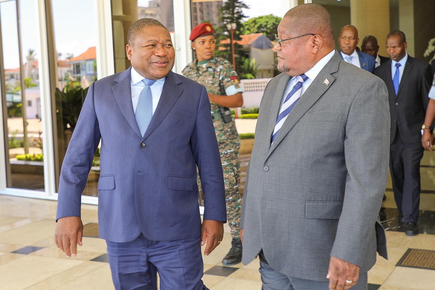 Nyusi and Momade pledge to complete DDR Nyusi and Momade pledge to complete DDR