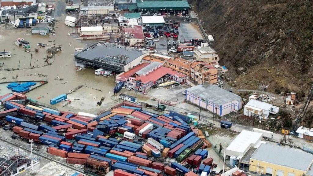 Shipping activities banned in Central Mozambique Shipping activities banned in Central Mozambique