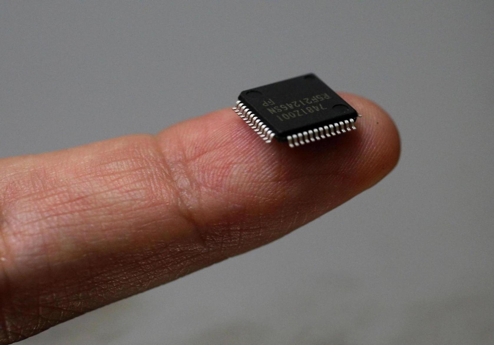 Japan restricts chipmaking equipment exports as it aligns with US China curbs Japan restricts chipmaking equipment exports as it aligns with US China curbs
