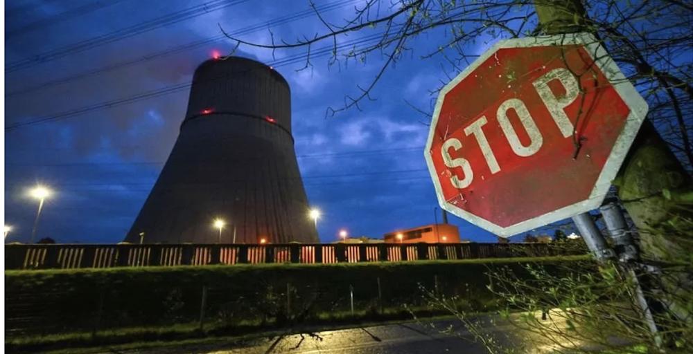 Germans split as last three nuclear power stations go off grid Germans split as last three nuclear power stations go off grid