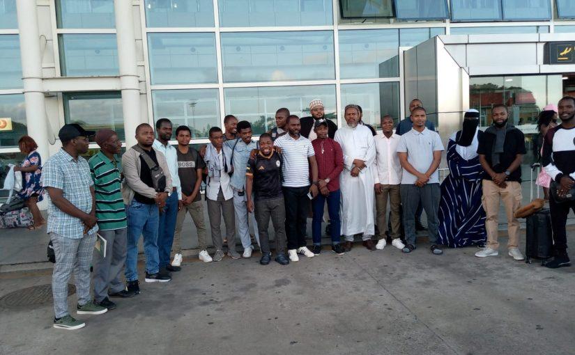 Mozambican students evacuated from Sudan arrived in Maputo on Saturday Mozambican students evacuated from Sudan arrived in Maputo on Saturday