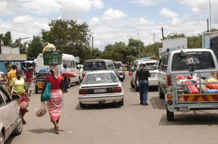 Mozambican micro-importers despair over new wave of robberies near Lebombo border Mozambican micro-importers despair over new wave of robberies near Lebombo border